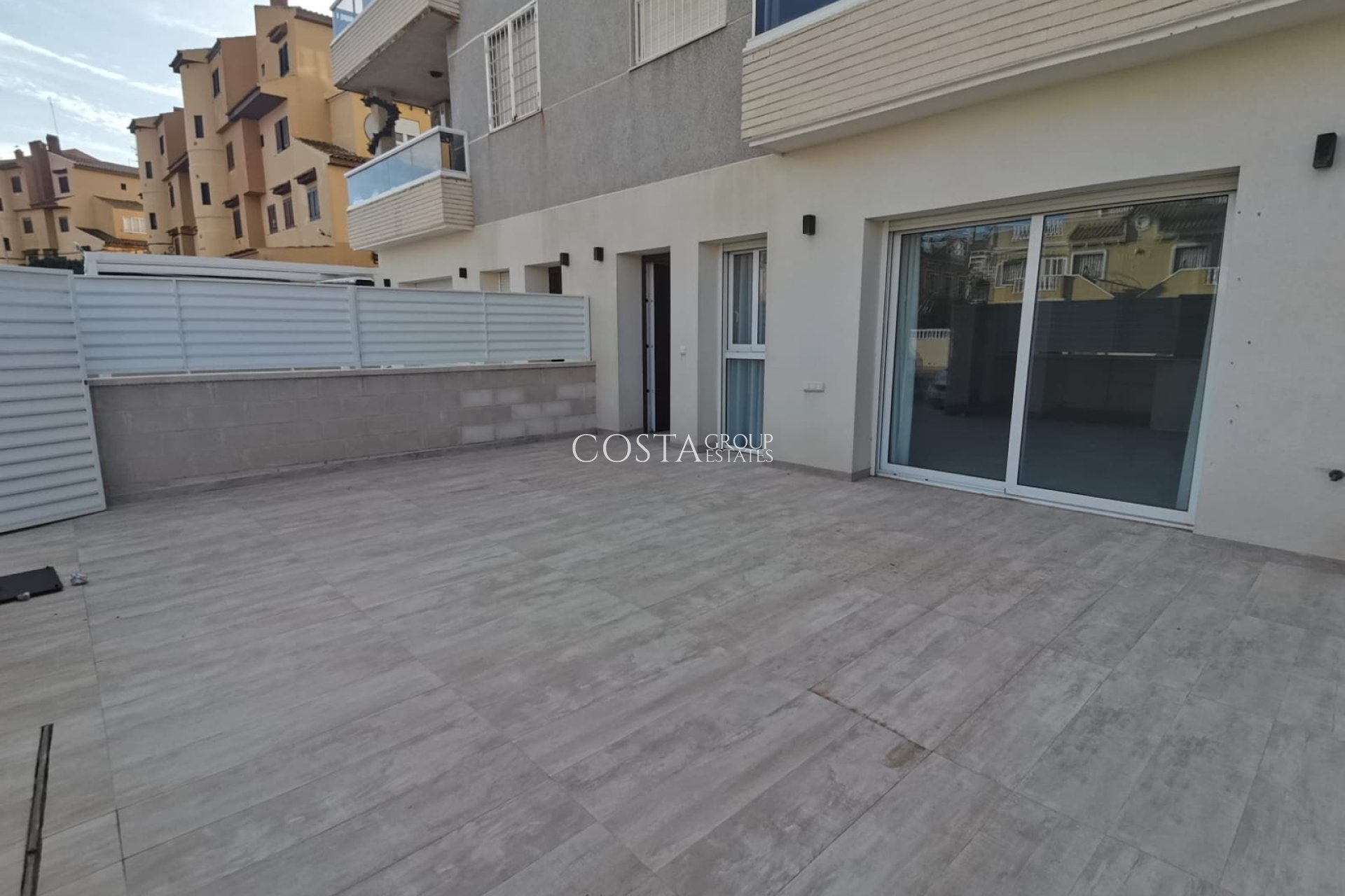 Neue Gebäude - Apartments -
Torrevieja