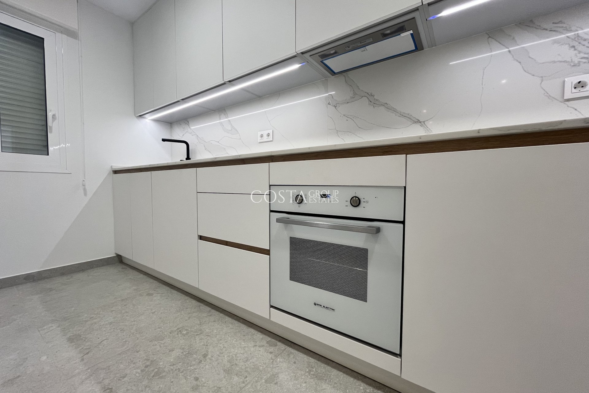Neue Gebäude - Apartments -
Torrevieja