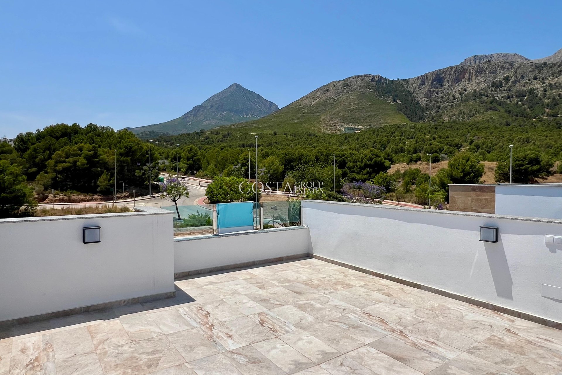 Neue Gebäude - detached -
Polop