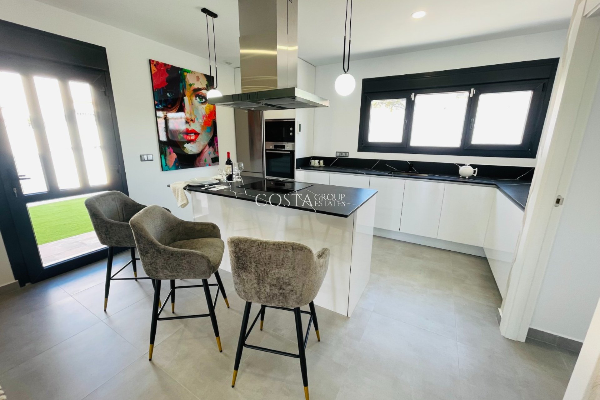 Neue Gebäude - detached -
Torrevieja - Centro