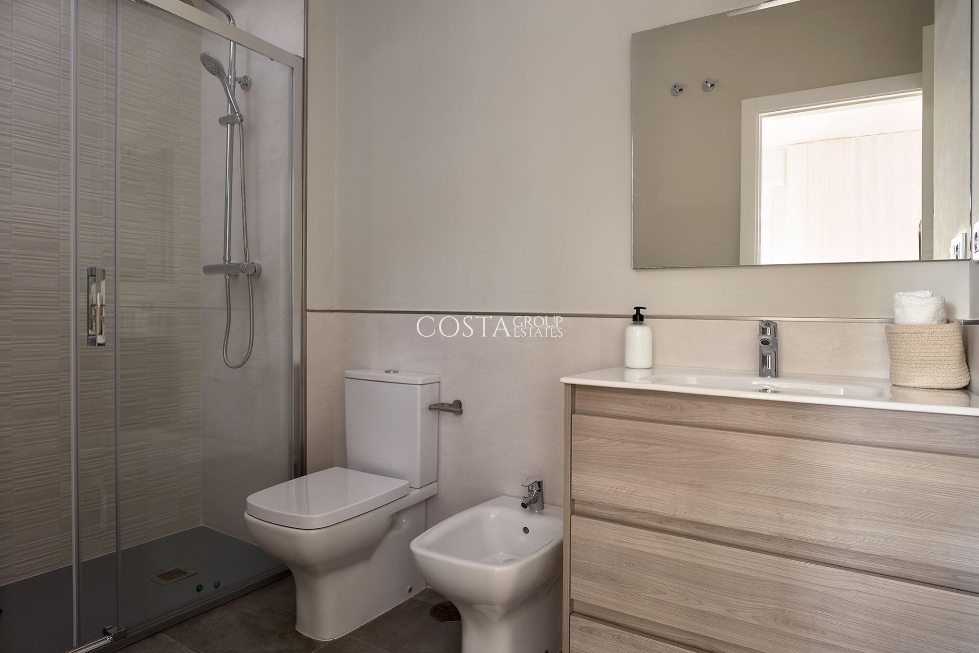 Neue Gebäude - Ground floor apartment -
Vera - El Playazo