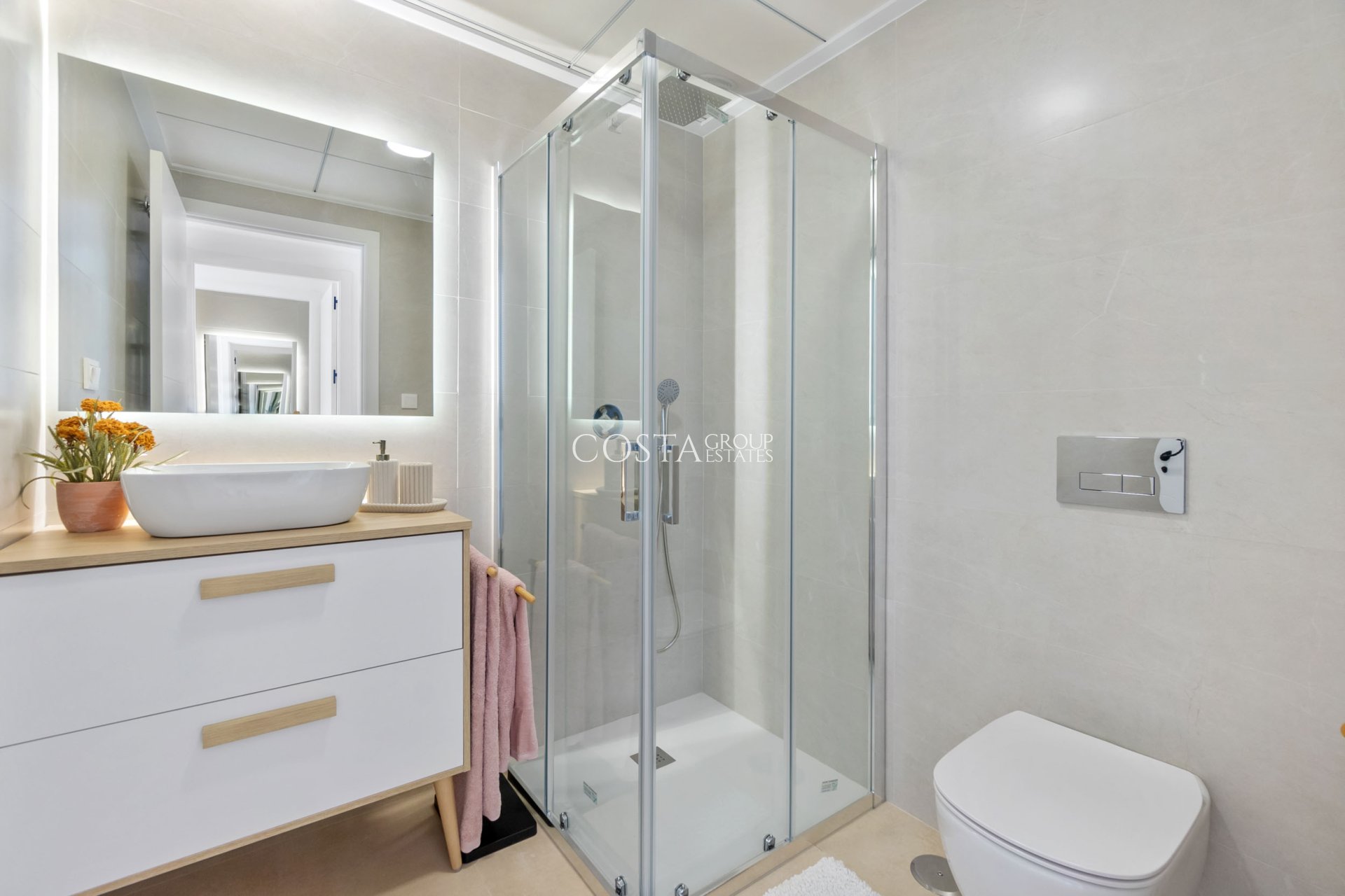 Neue Gebäude - high-bungalow -
Torrevieja - Centro