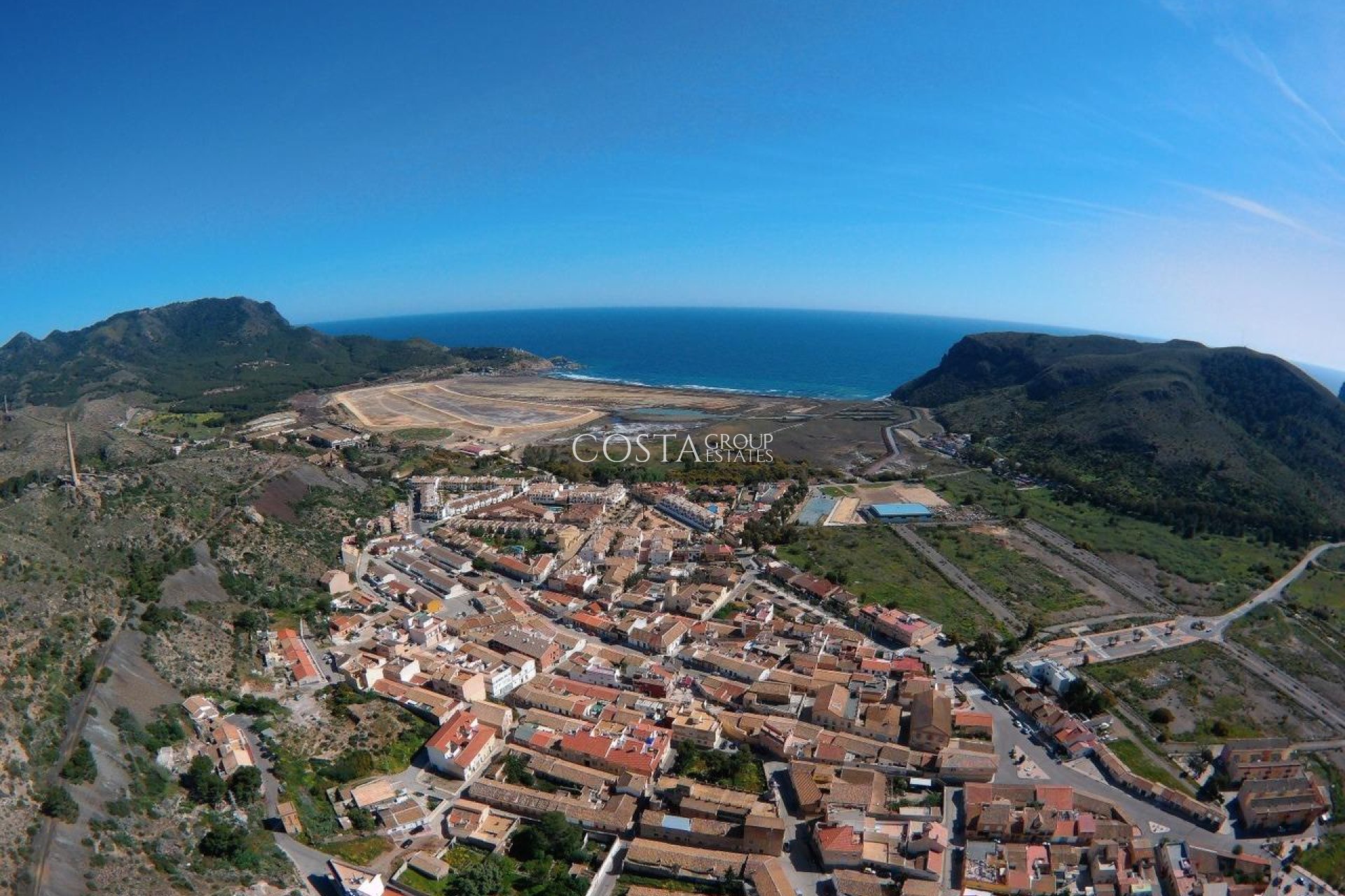 Neue Gebäude - House -
La Union - centro