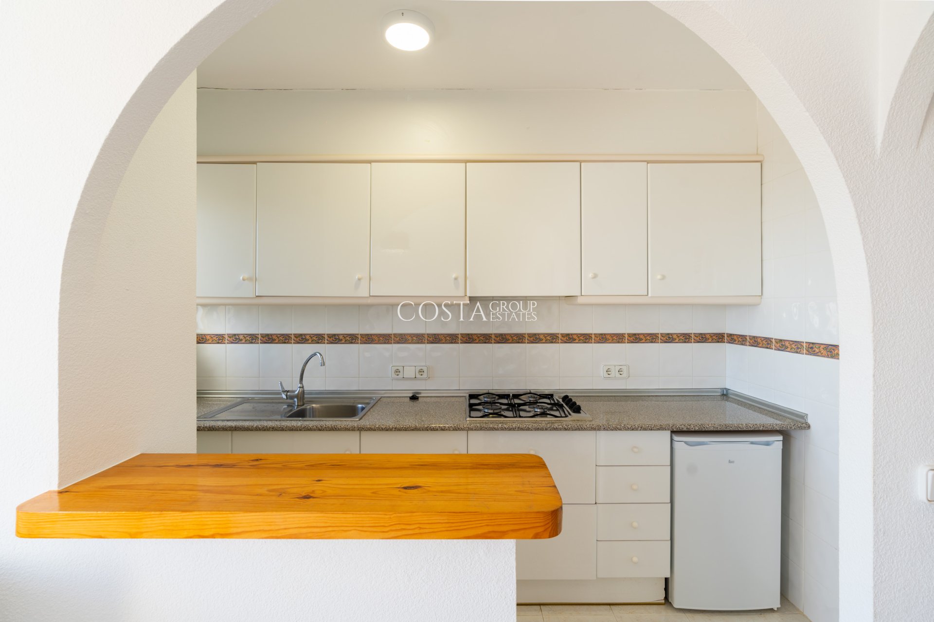 Neue Gebäude - low-bungalow -
Calpe