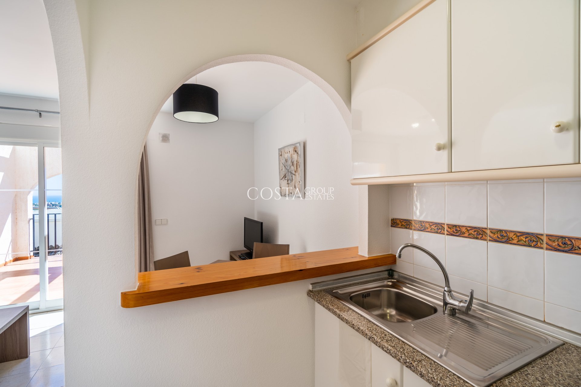 Neue Gebäude - low-bungalow -
Calpe