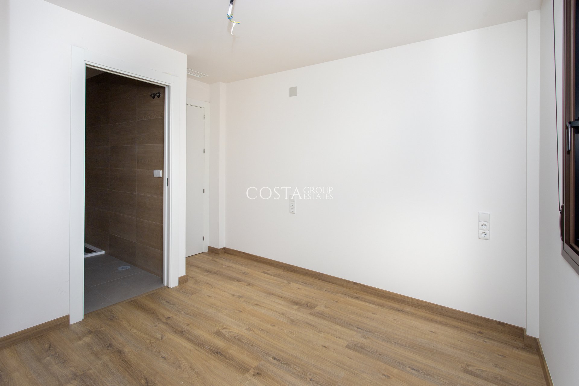 Neue Gebäude - low-bungalow -
La Canalosa