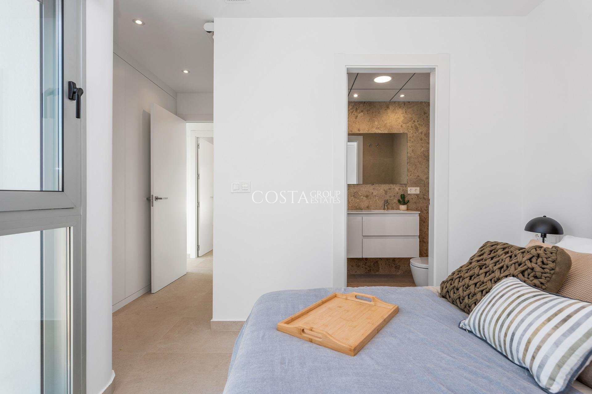 Neue Gebäude - Top Floor Bungalow -
Dolores - Sector 3