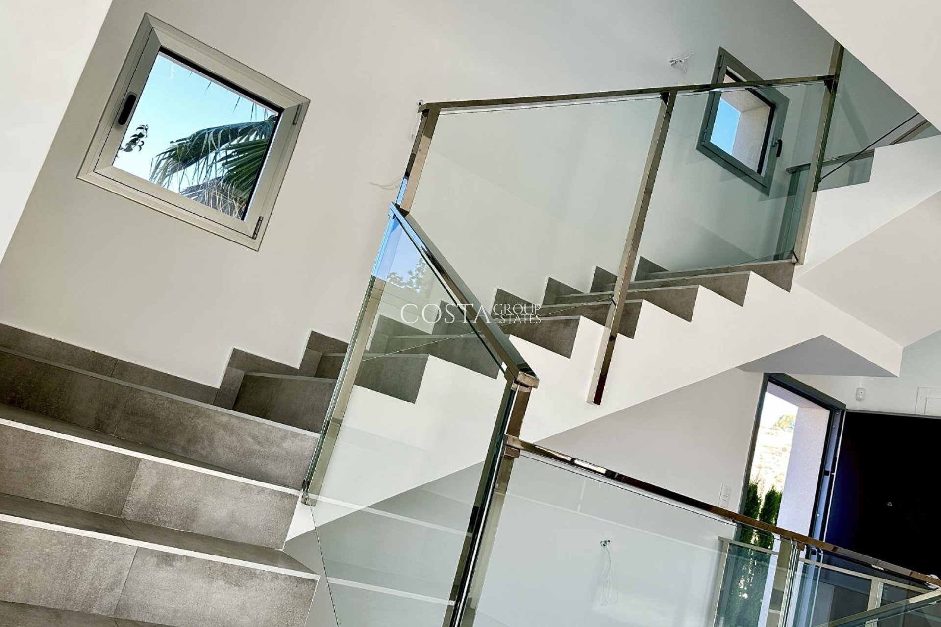 Neue Gebäude - Villa -
Algorfa - La Finca Golf