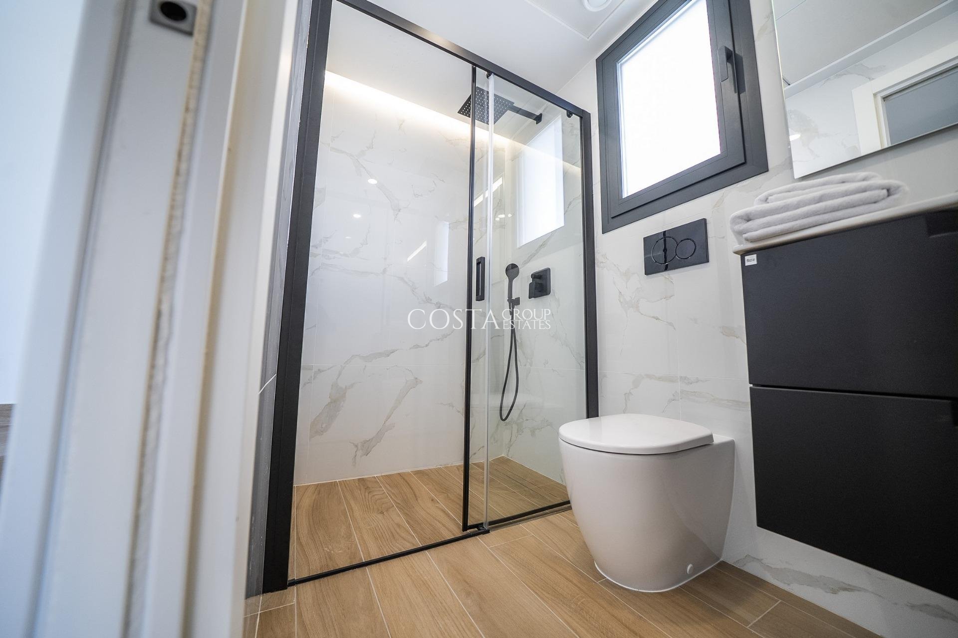 Neue Gebäude - Villa -
Algorfa - La Finca Golf