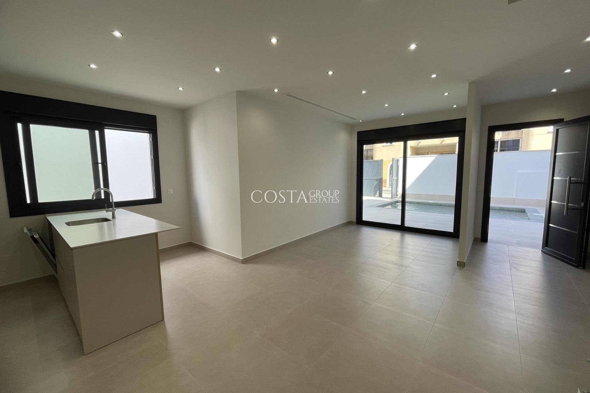 Neue Gebäude - Villa -
Almoradí - Heredades