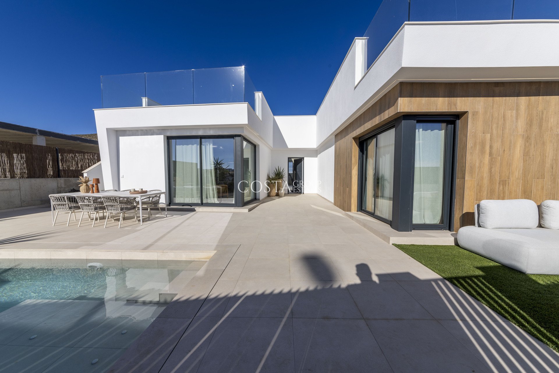 Neue Gebäude - Villa -
Altaona Golf & Country Village
