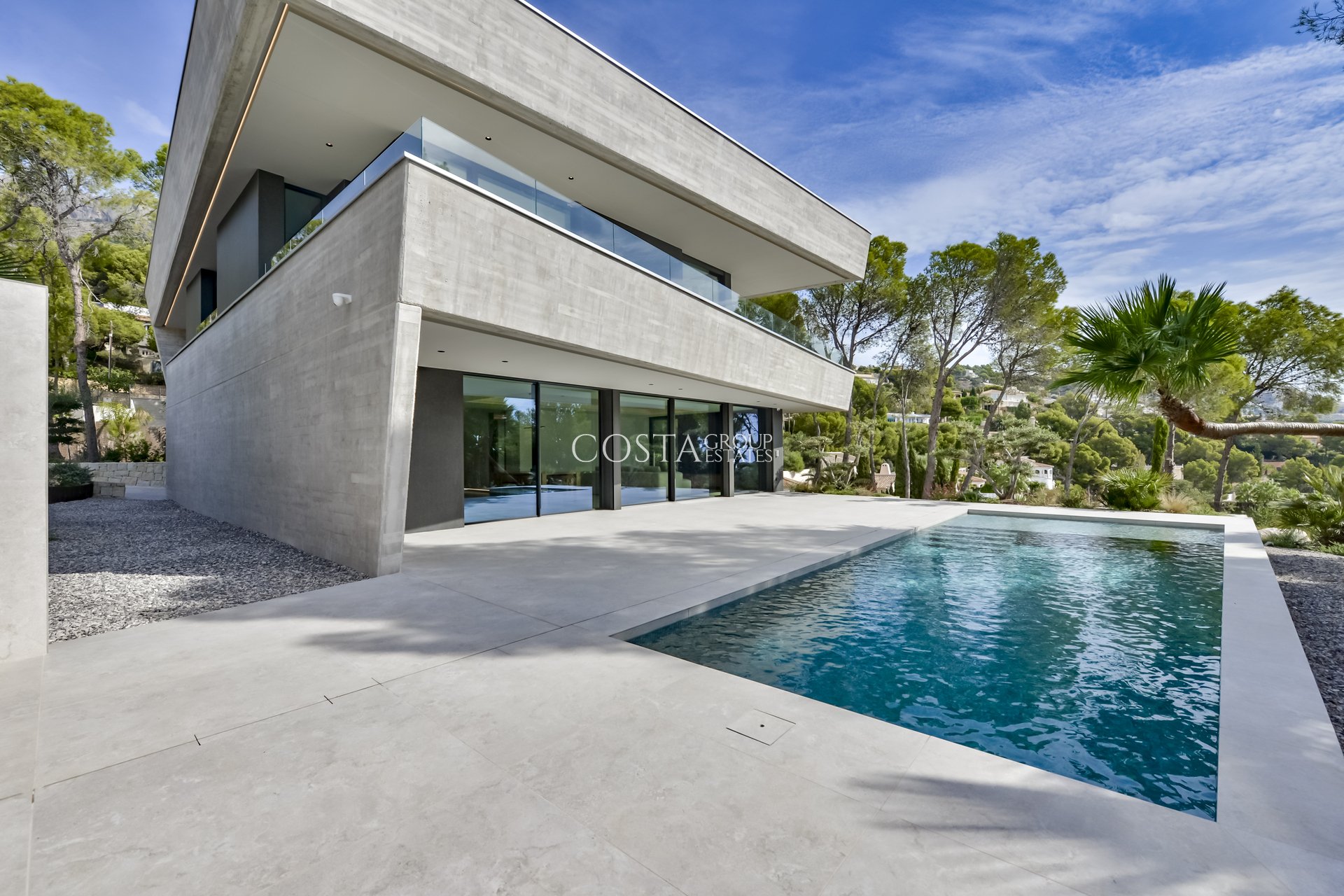 Neue Gebäude - Villa -
Altea