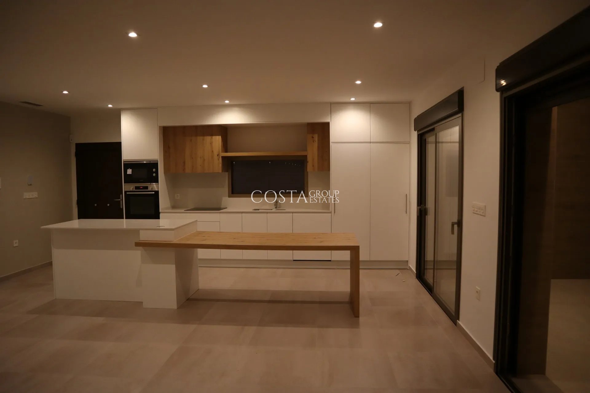 Neue Gebäude - Villa -
Aspe