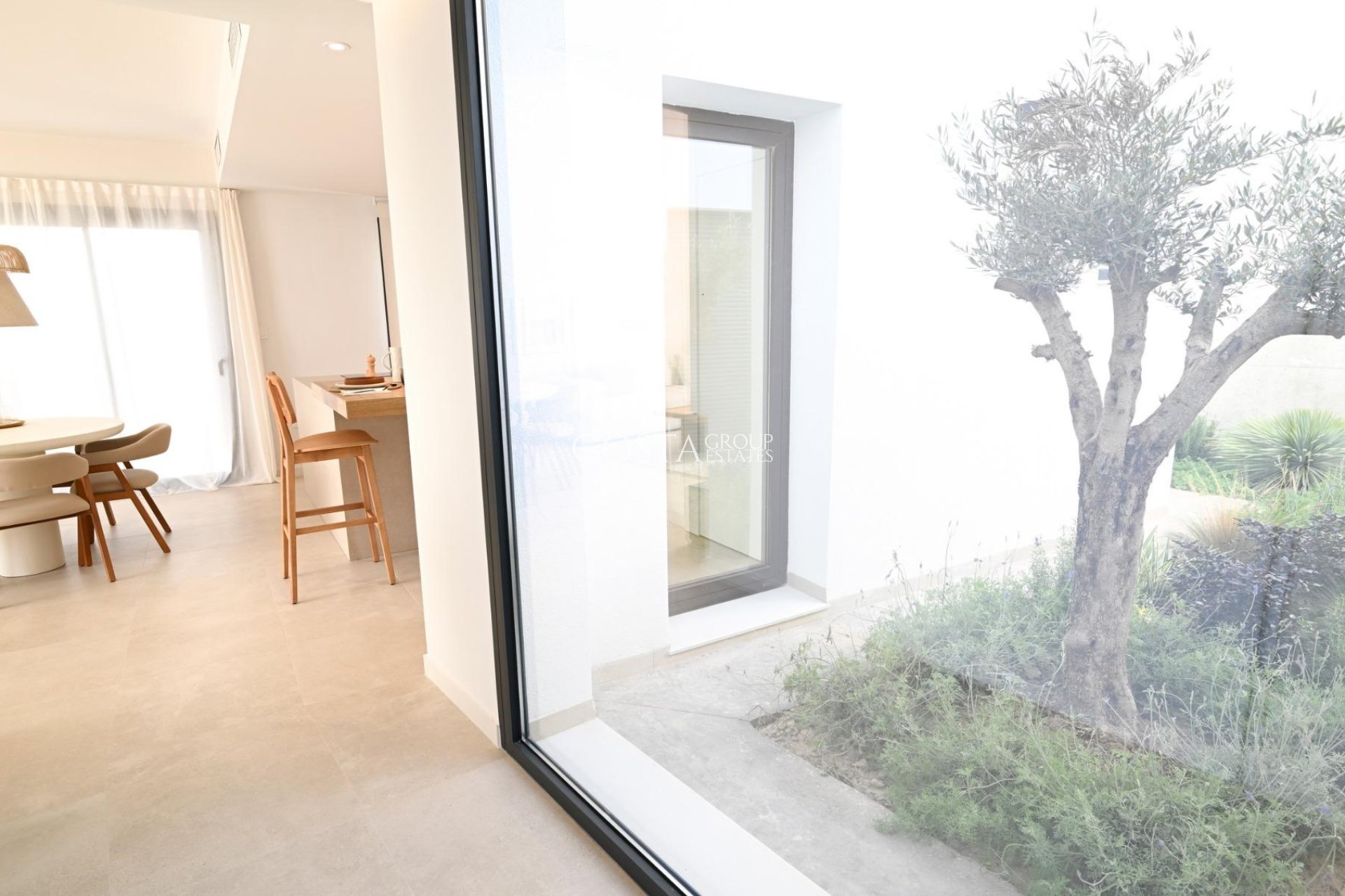 Neue Gebäude - Villa -
Banos y Mendigo - Altaona Golf