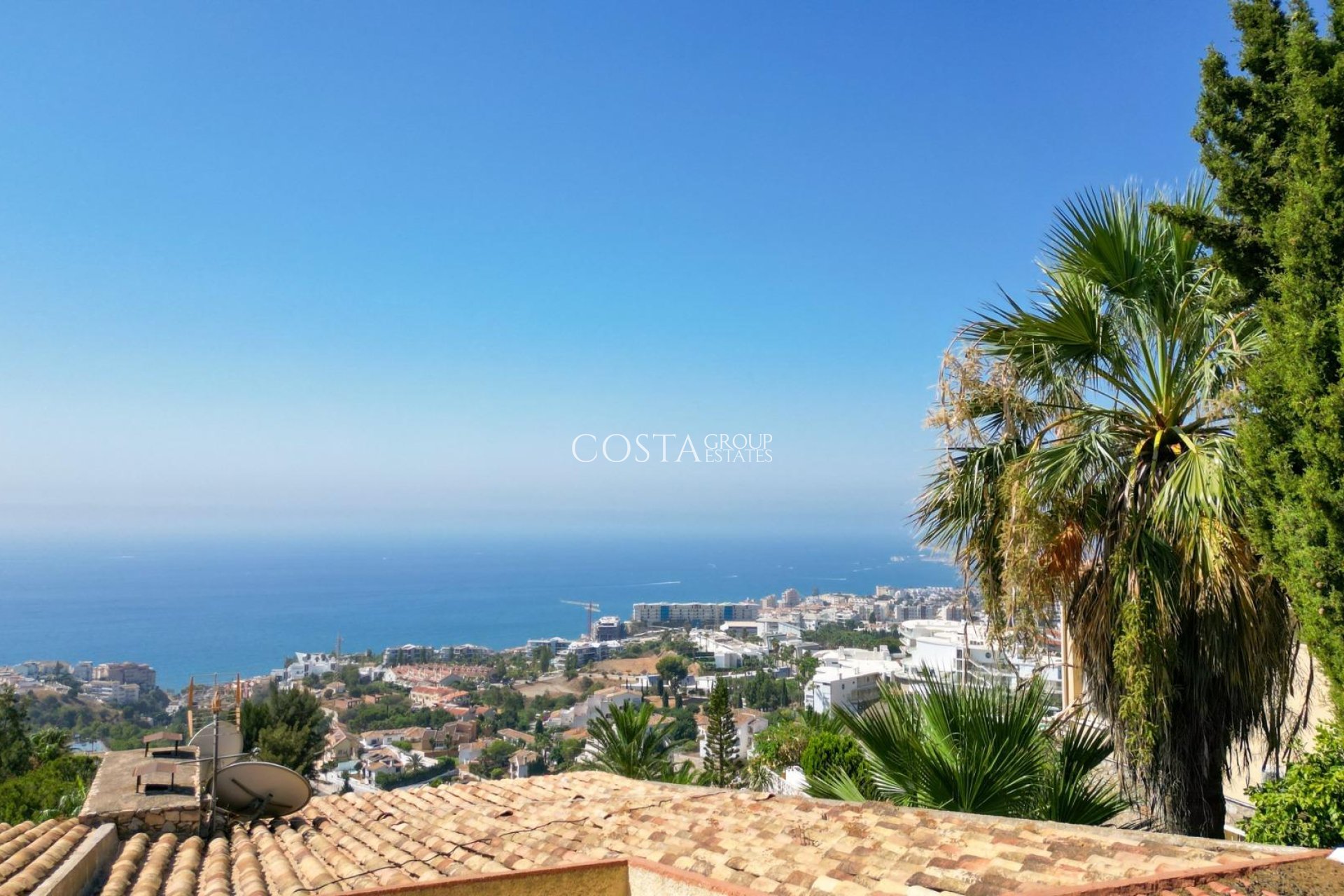 Neue Gebäude - Villa -
Benalmádena - La Capellanía