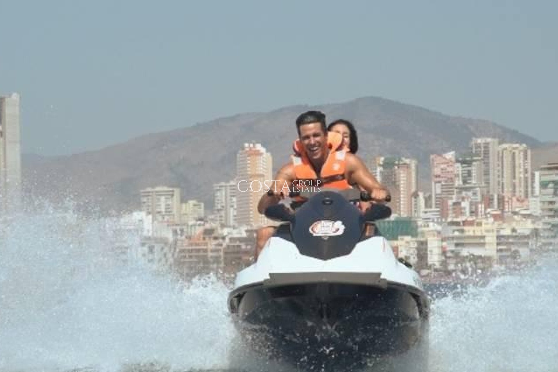 Neue Gebäude - Villa -
Benidorm - Urbanizaciones