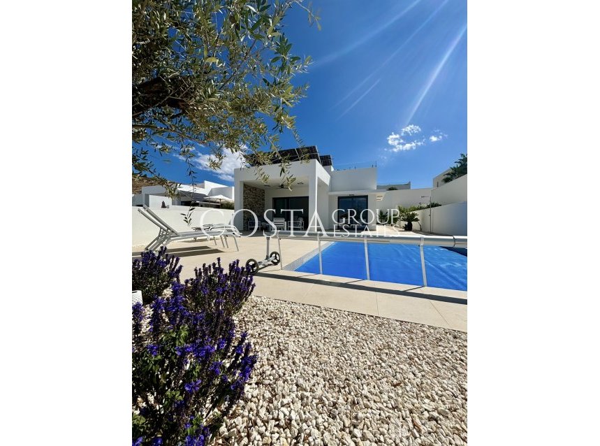 Neue Gebäude - Villa -
Benijofar
