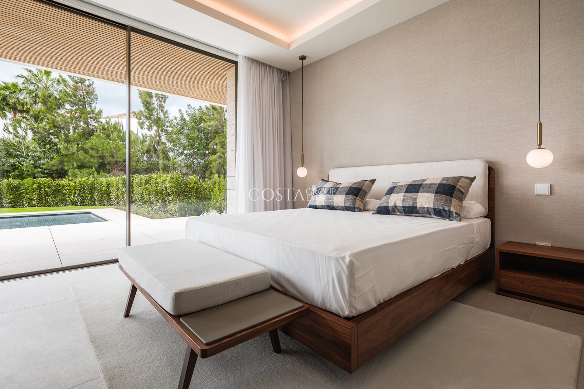 Neue Gebäude - Villa -
Cortés