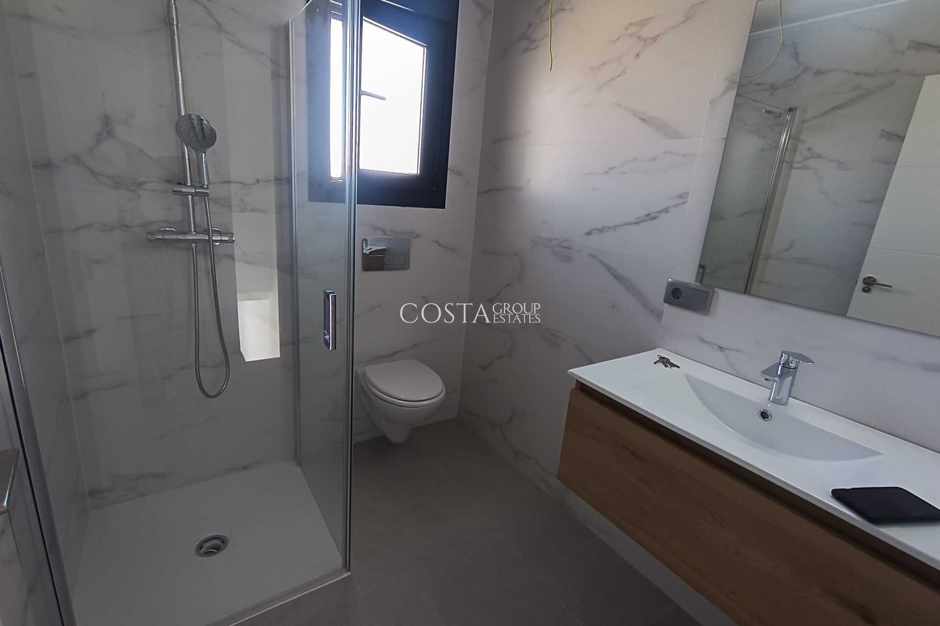 Neue Gebäude - Villa -
Daya Nueva