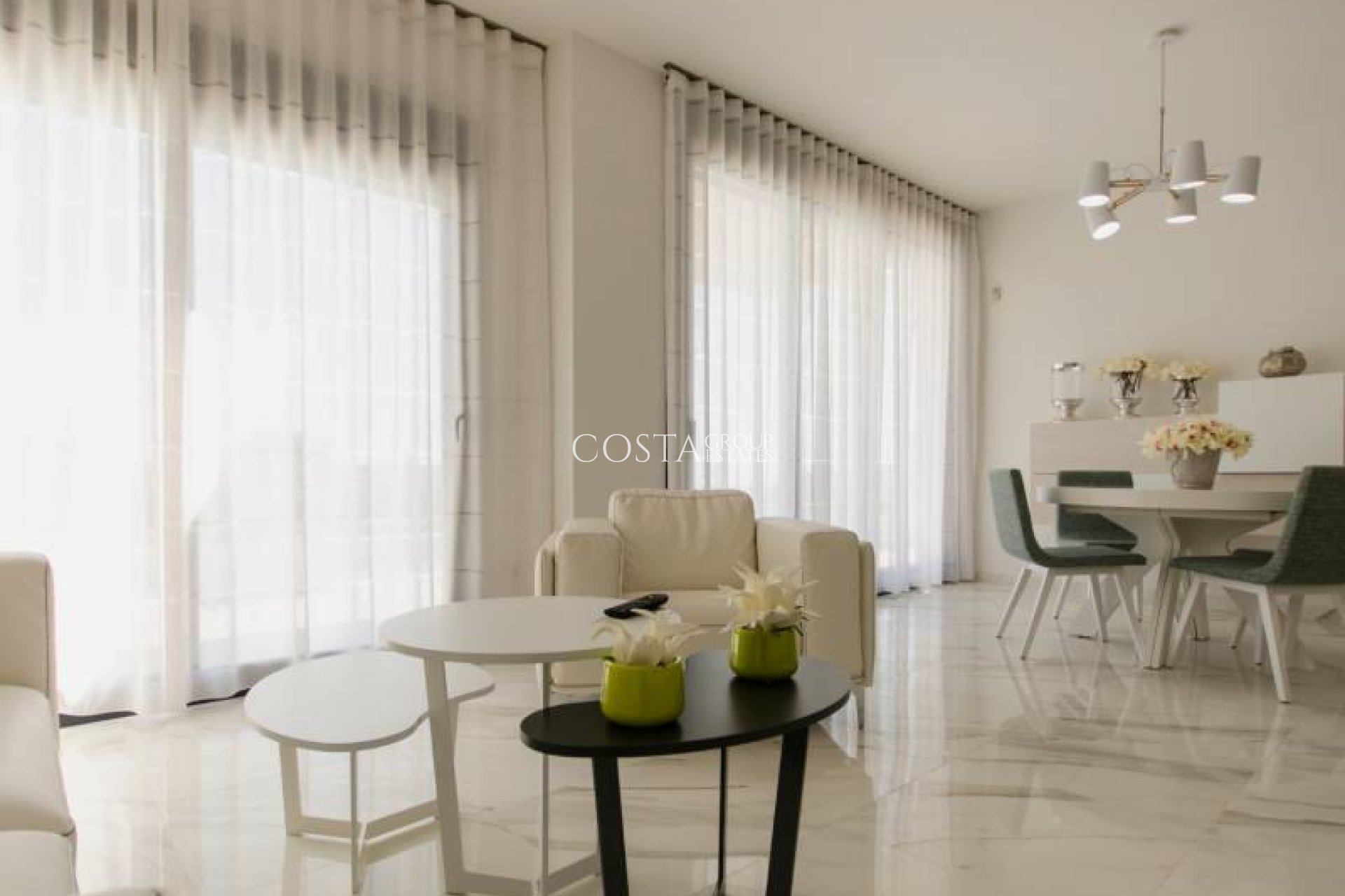 Neue Gebäude - Villa -
Dehesa de Campoamor