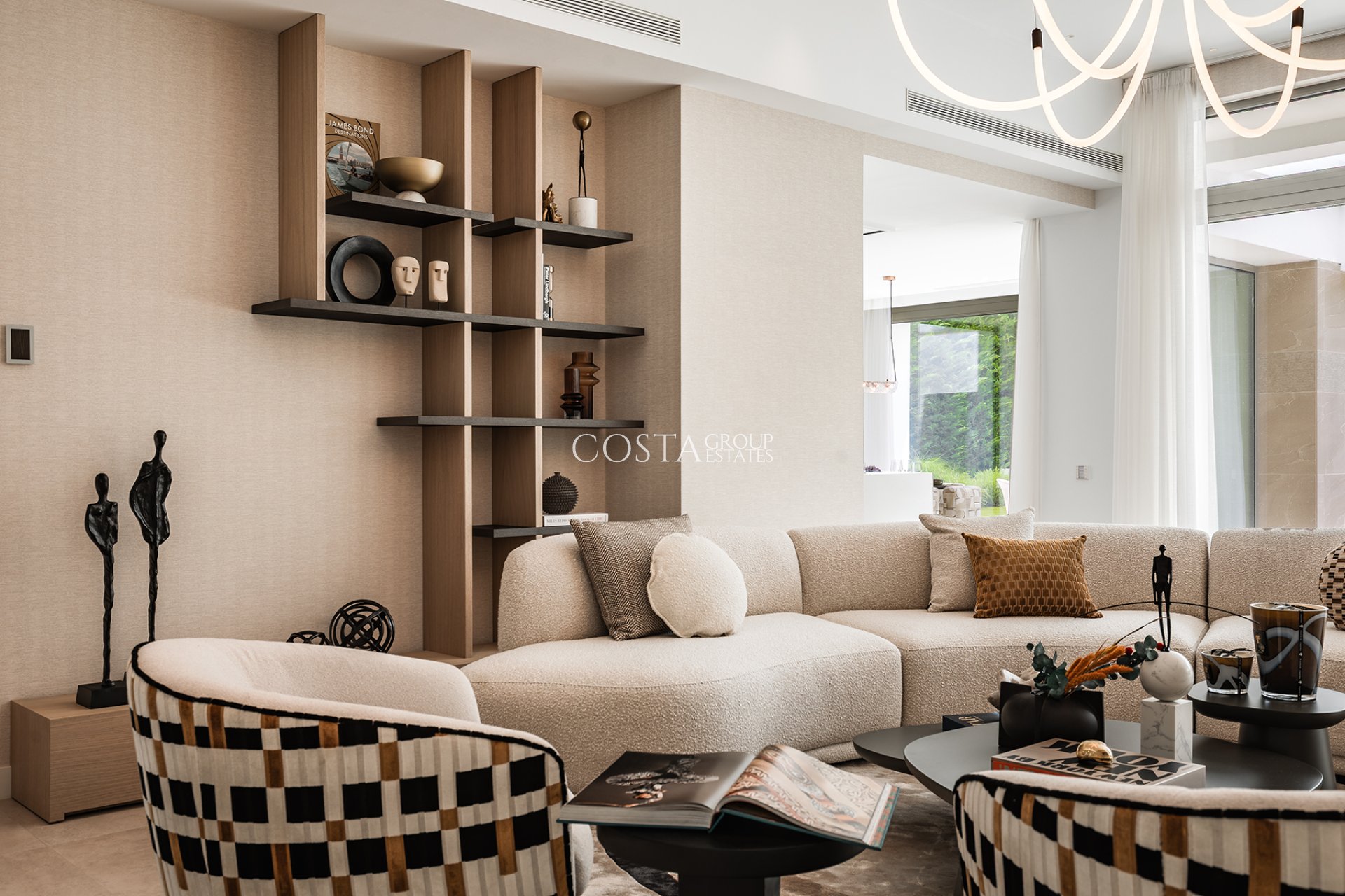 Neue Gebäude - Villa -
El Paraíso