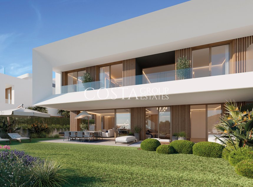 Neue Gebäude - Villa -
Estepona