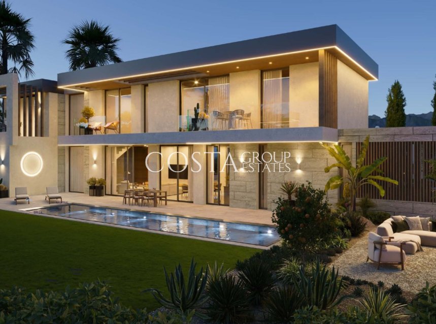 Neue Gebäude - Villa -
Estepona