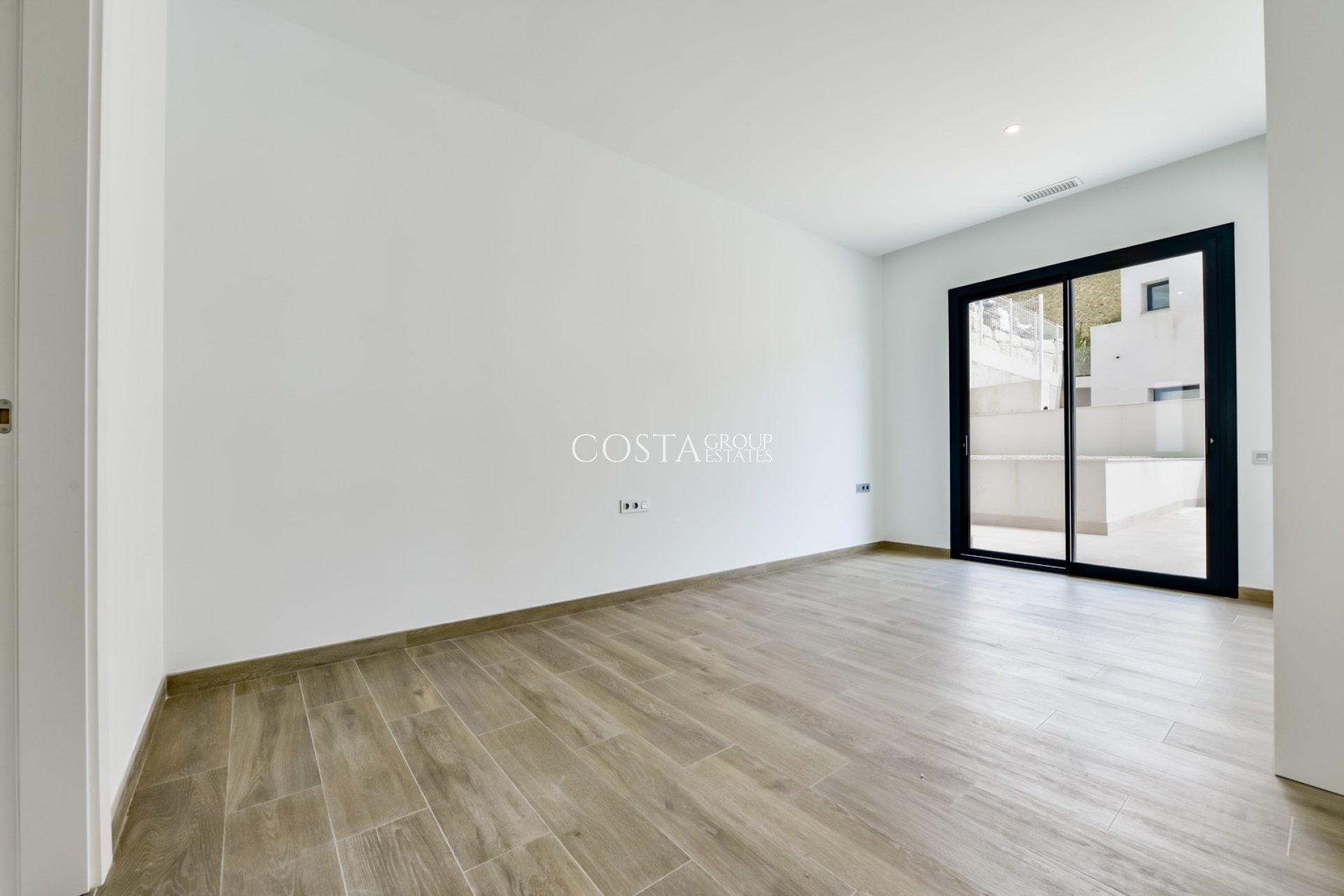 Neue Gebäude - Villa -
Finestrat