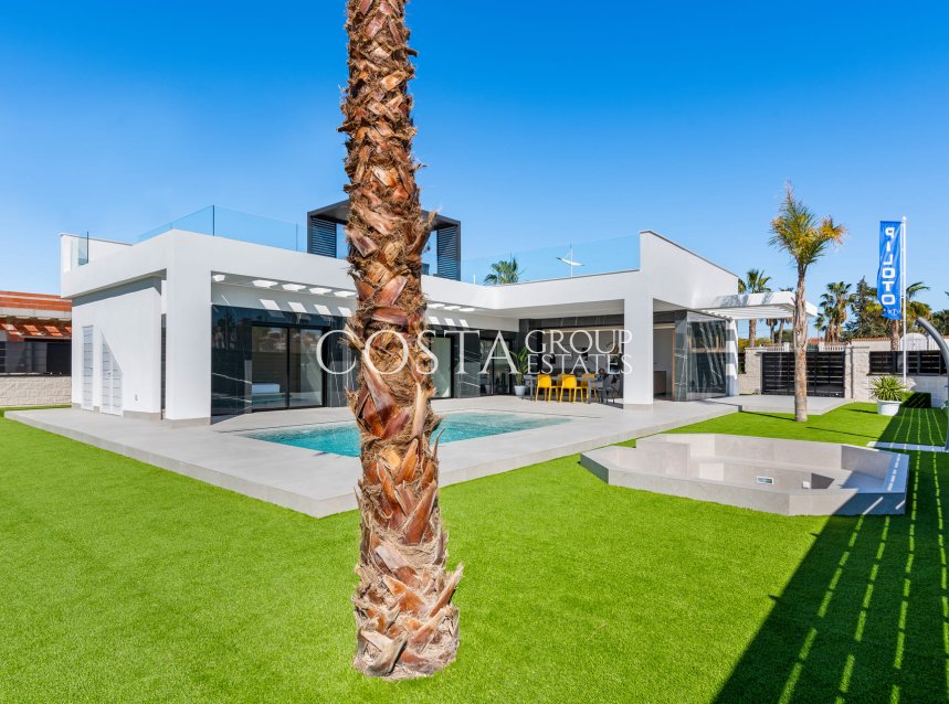 Neue Gebäude - Villa -
La Finca Golf