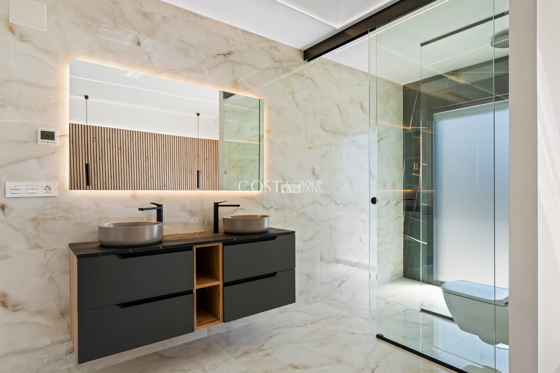 Neue Gebäude - Villa -
La Finca Golf