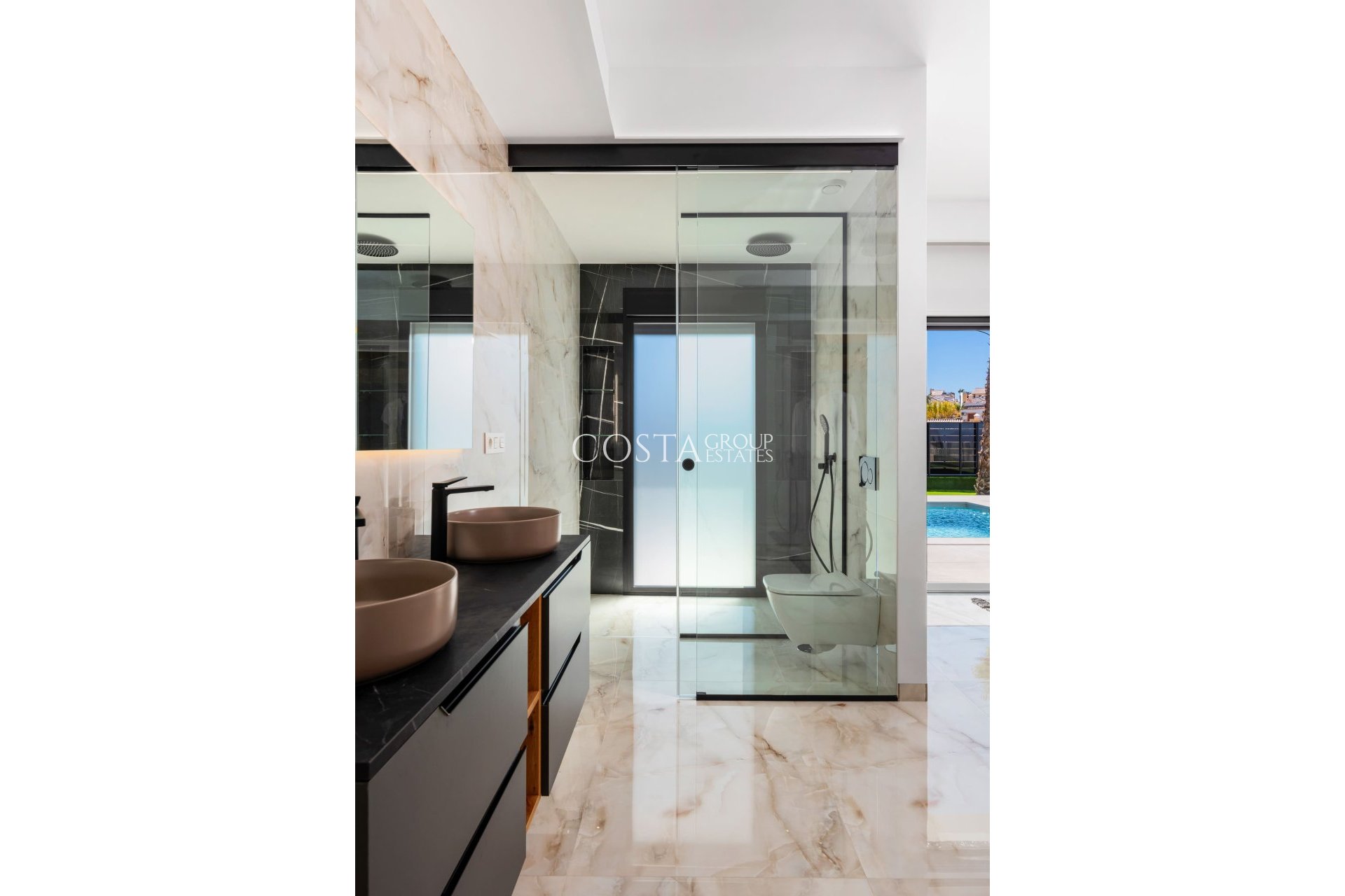 Neue Gebäude - Villa -
La Finca Golf