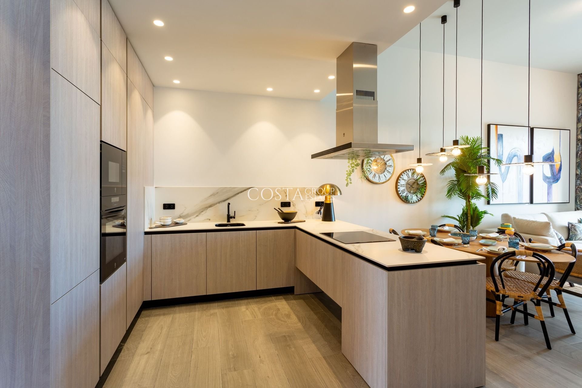 Neue Gebäude - Villa -
La Finca Golf