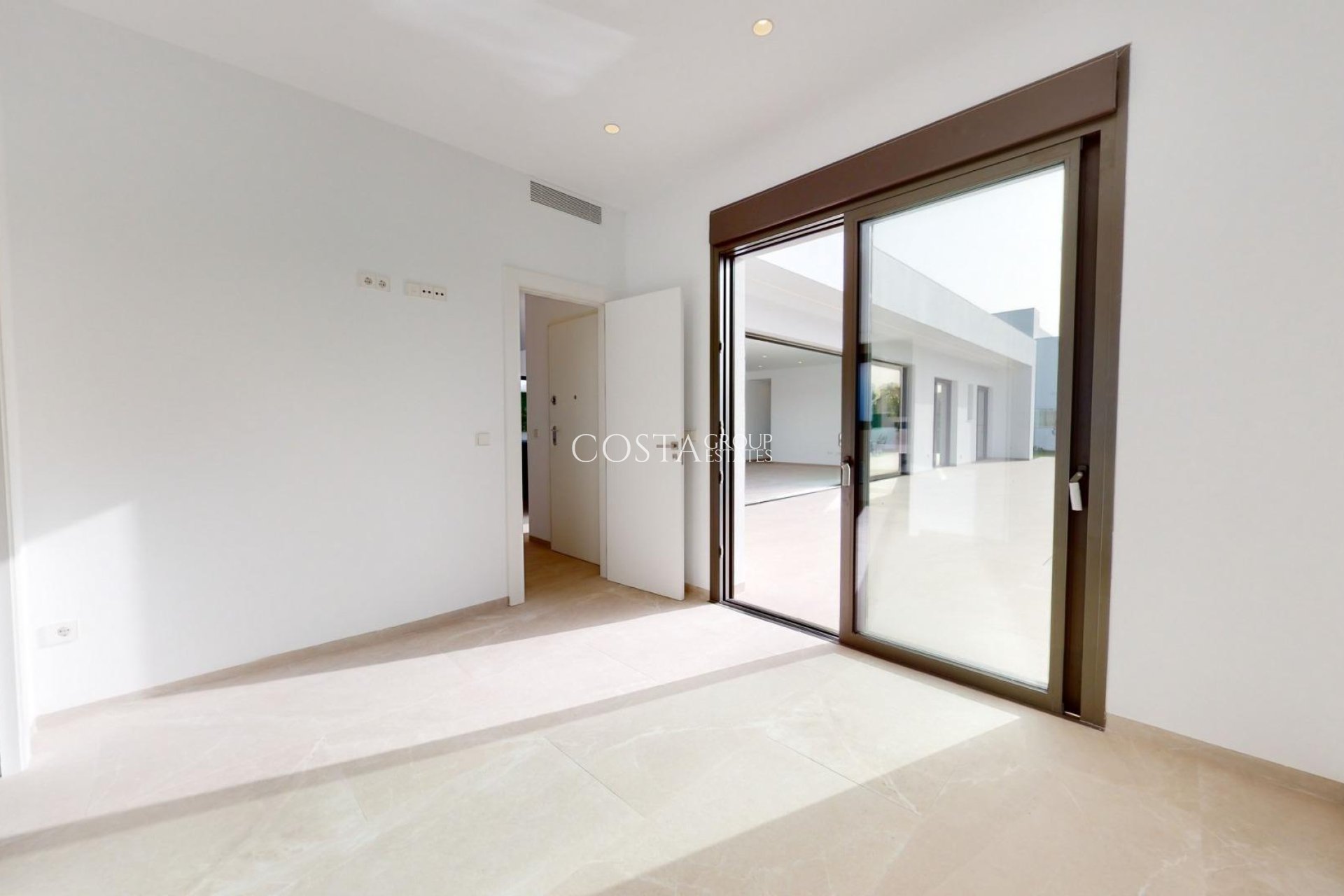 Neue Gebäude - Villa -
Los Alcazares - Serena Golf