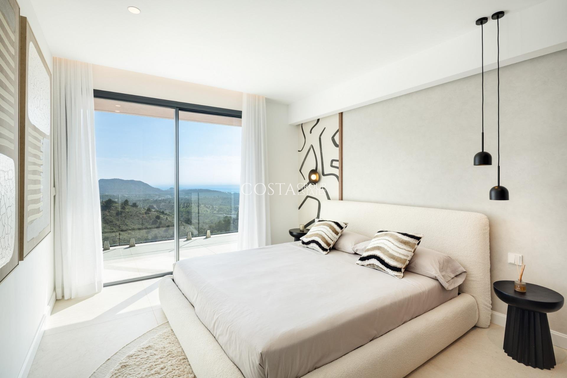 Neue Gebäude - Villa -
Málaga - Málaga Este