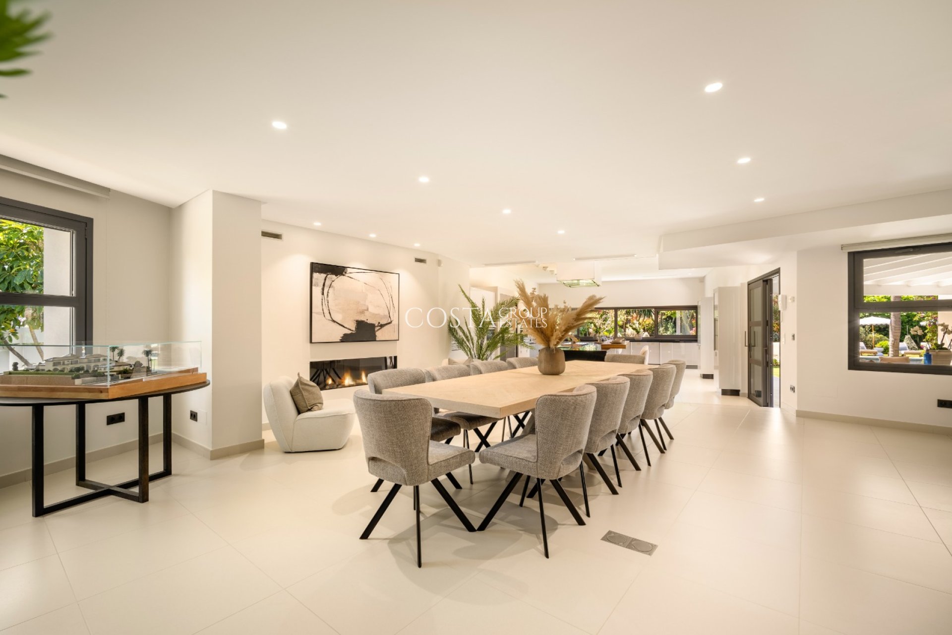 Neue Gebäude - Villa -
Marbella