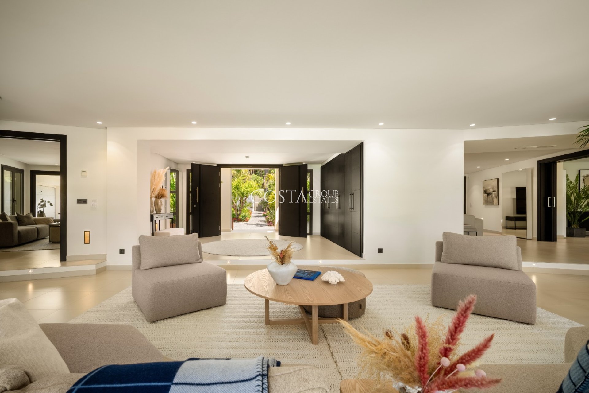 Neue Gebäude - Villa -
Marbella