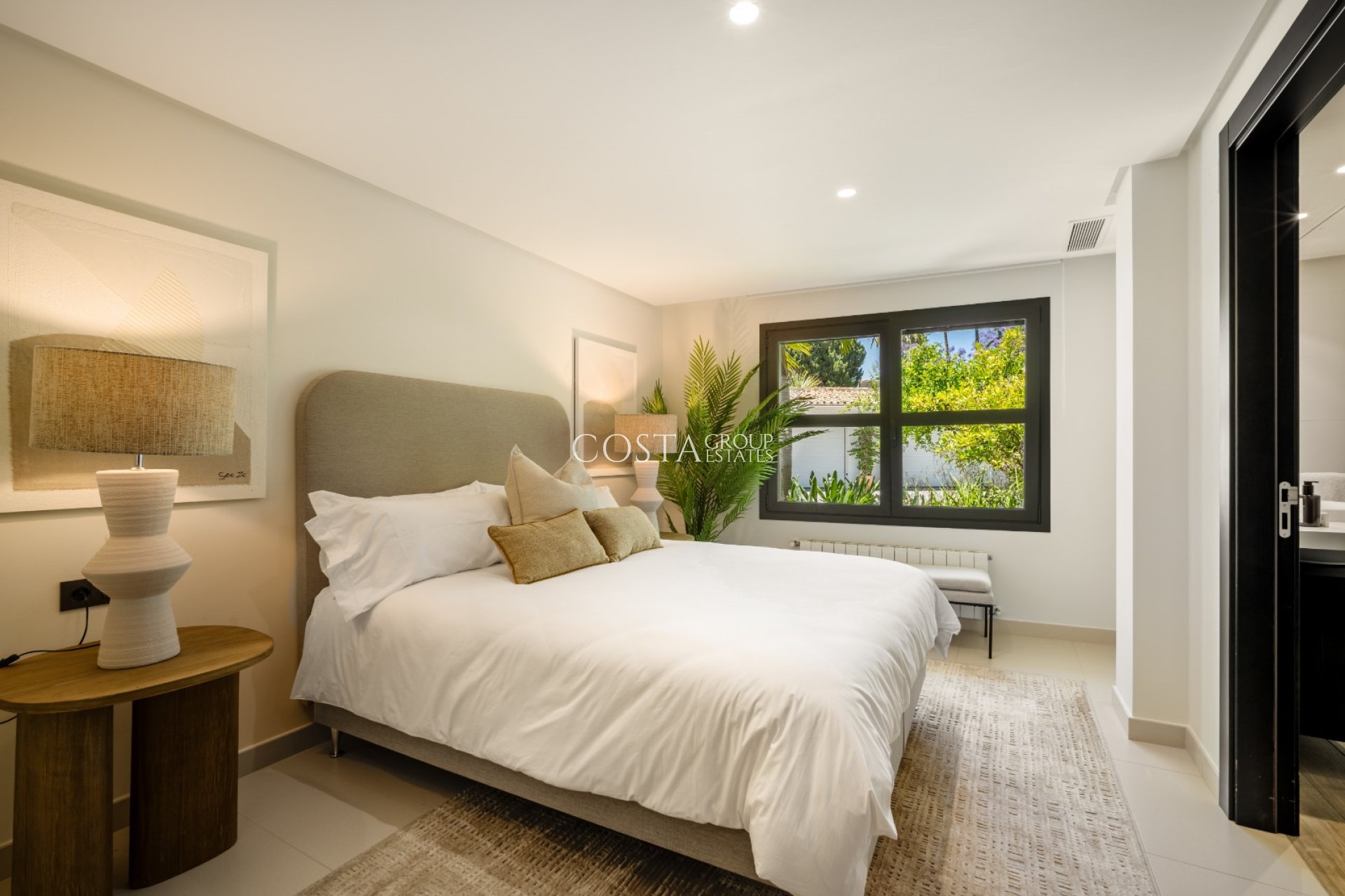 Neue Gebäude - Villa -
Marbella