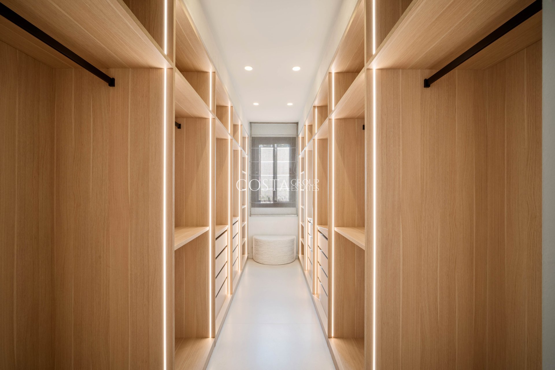 Neue Gebäude - Villa -
Marbella