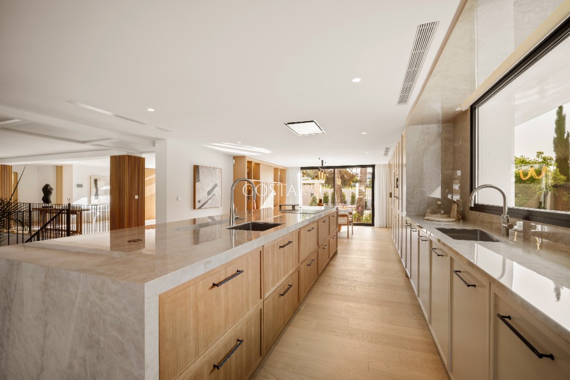 Neue Gebäude - Villa -
Marbella