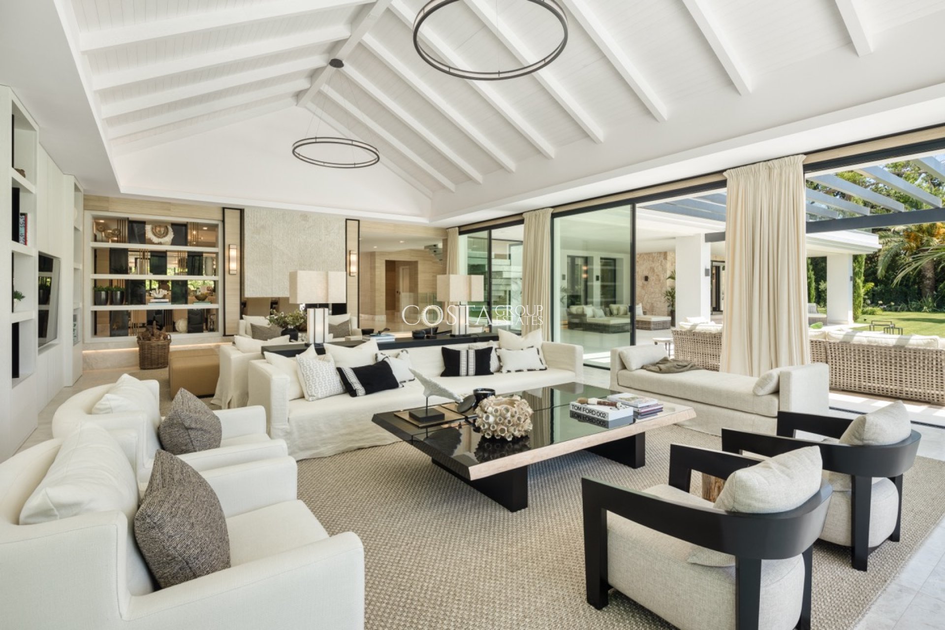 Neue Gebäude - Villa -
Marbella