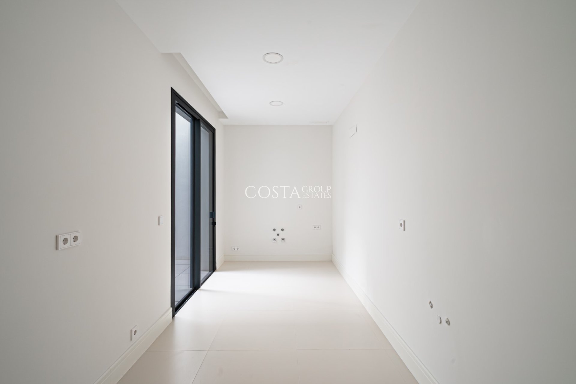 Neue Gebäude - Villa -
Marbella