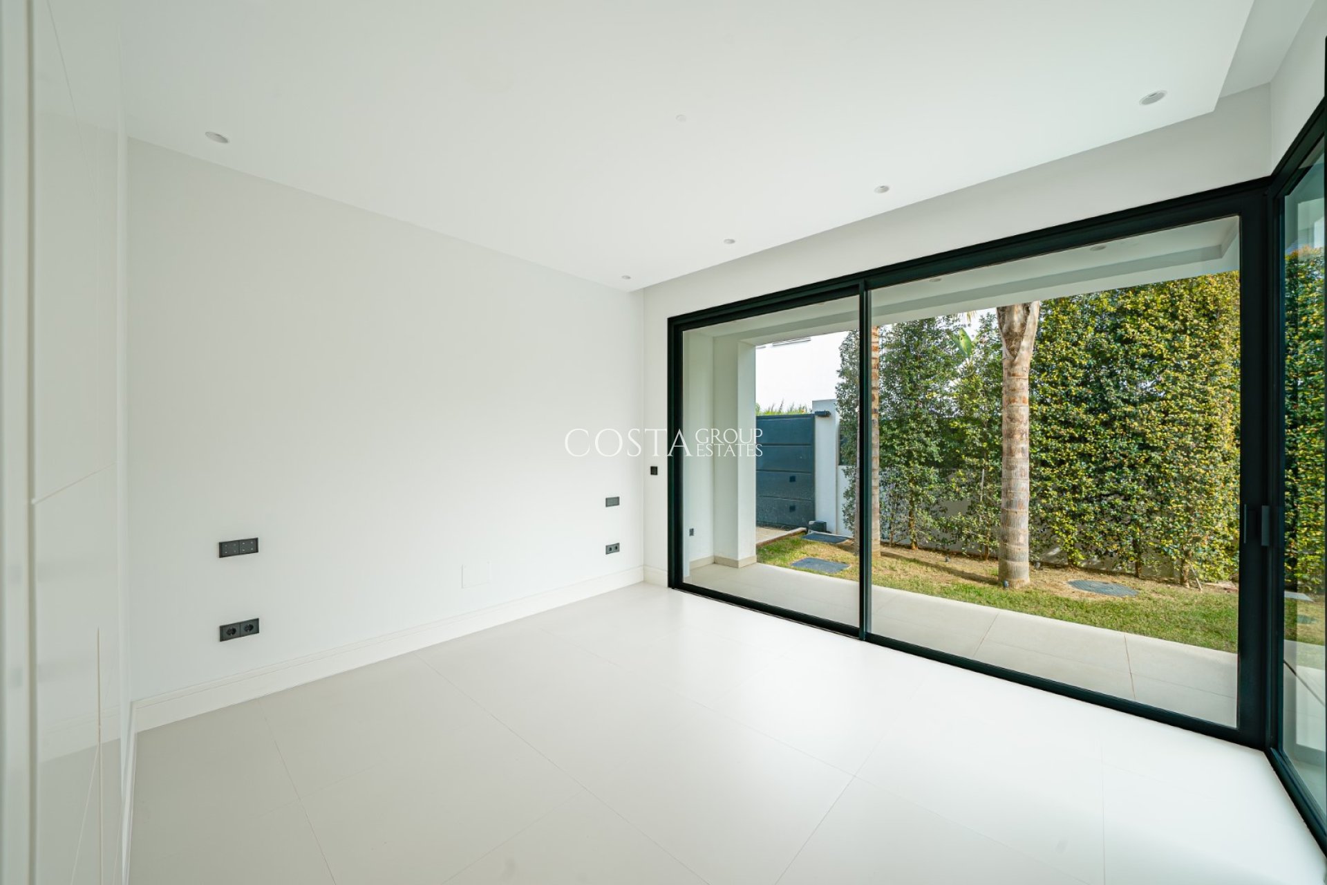 Neue Gebäude - Villa -
Marbella