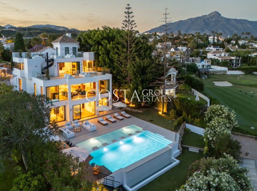 Neue Gebäude - Villa -
Marbella