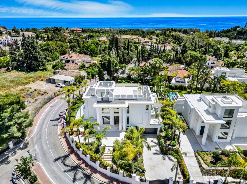 Neue Gebäude - Villa -
Marbella