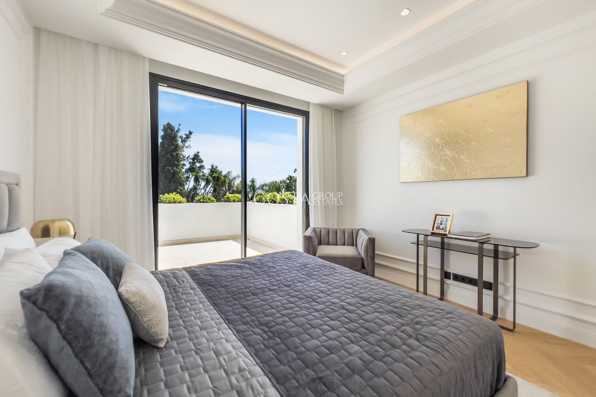 Neue Gebäude - Villa -
Marbella