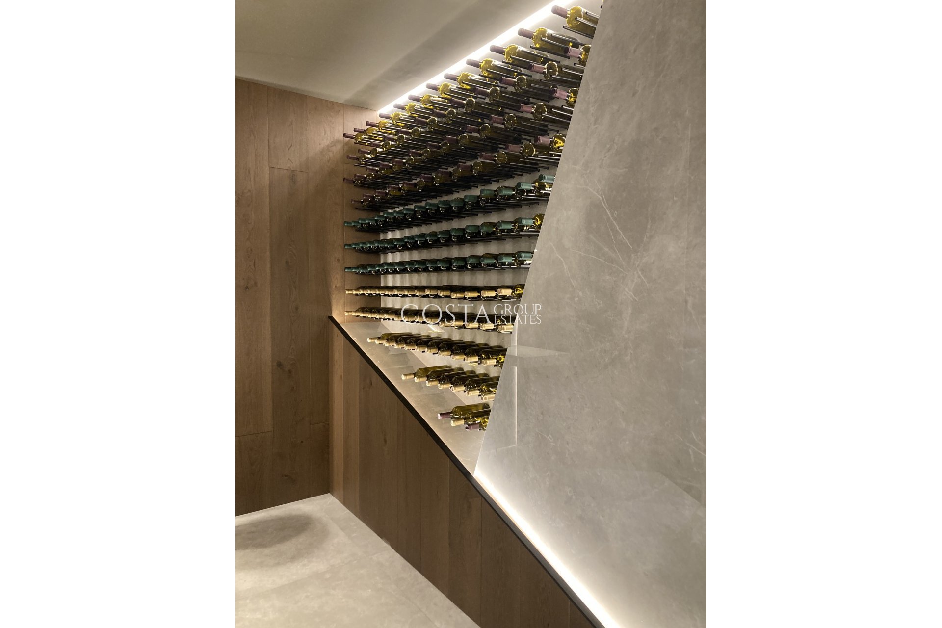 Neue Gebäude - Villa -
Marbella