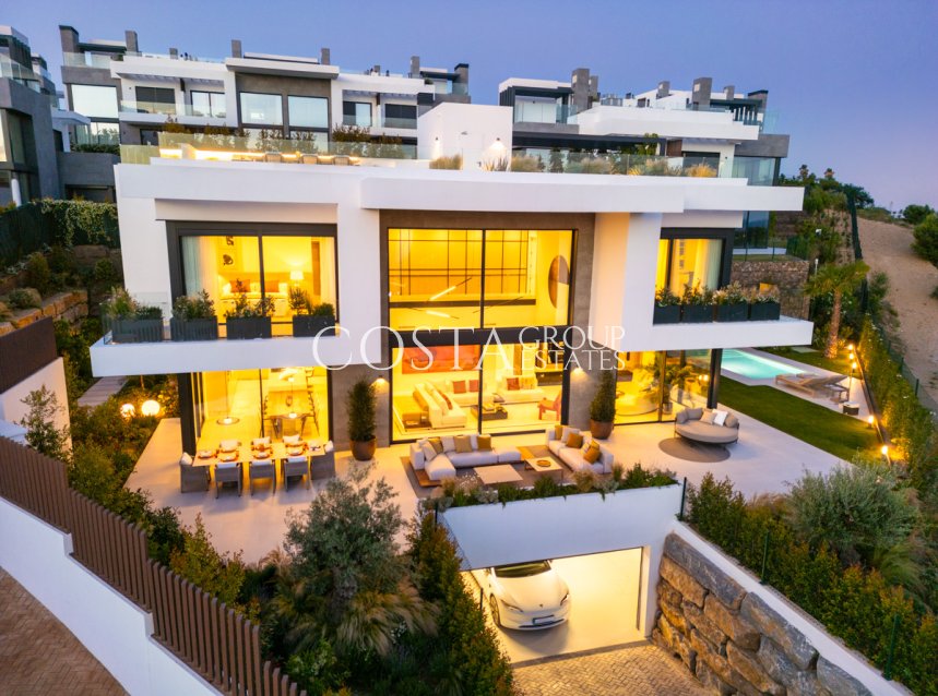 Neue Gebäude - Villa -
Marbella