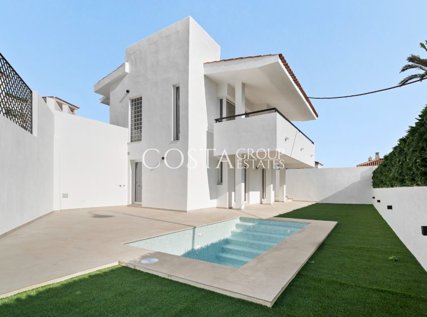 Neue Gebäude - Villa -
Mijas