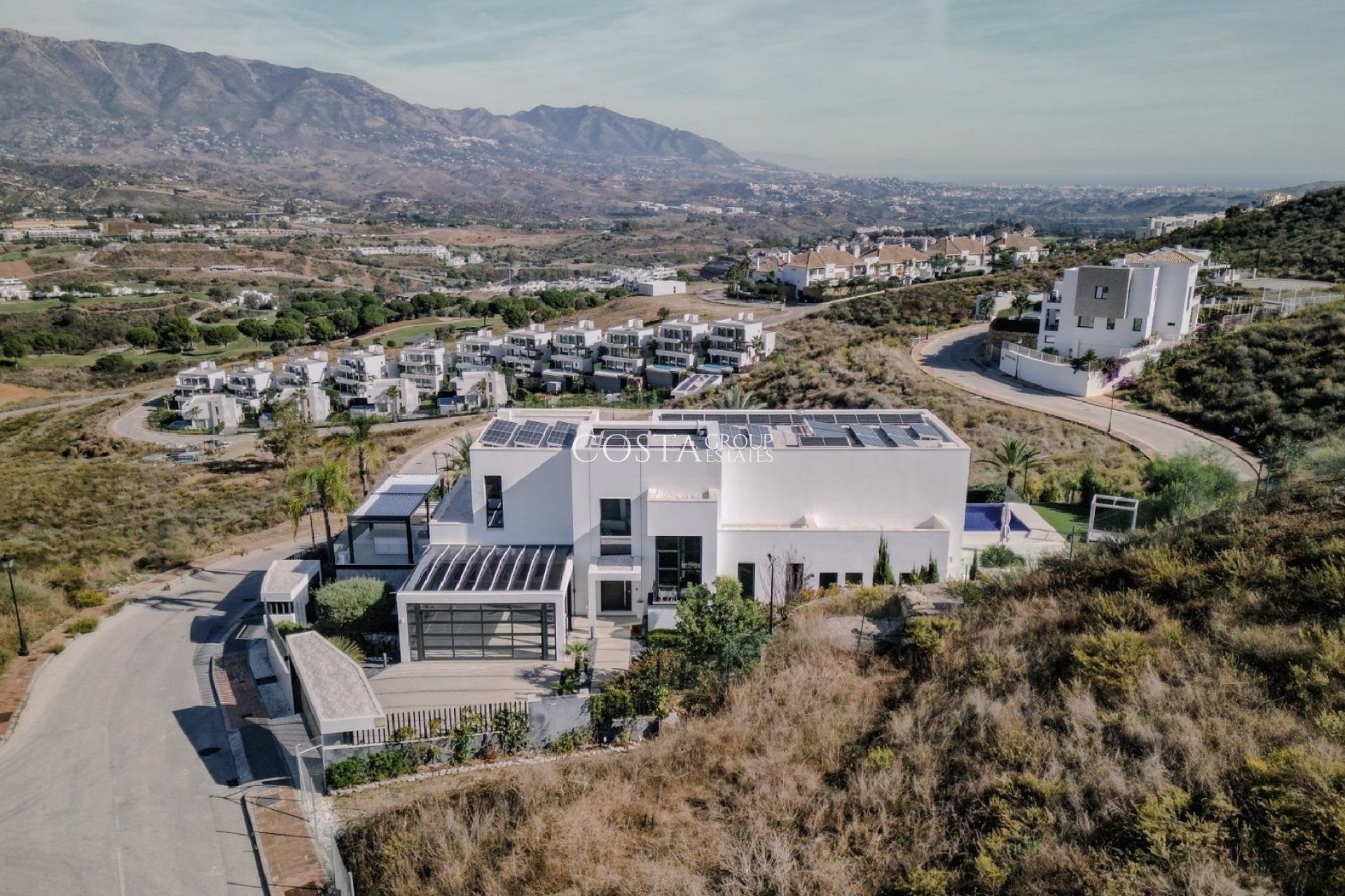 Neue Gebäude - Villa -
Mijas