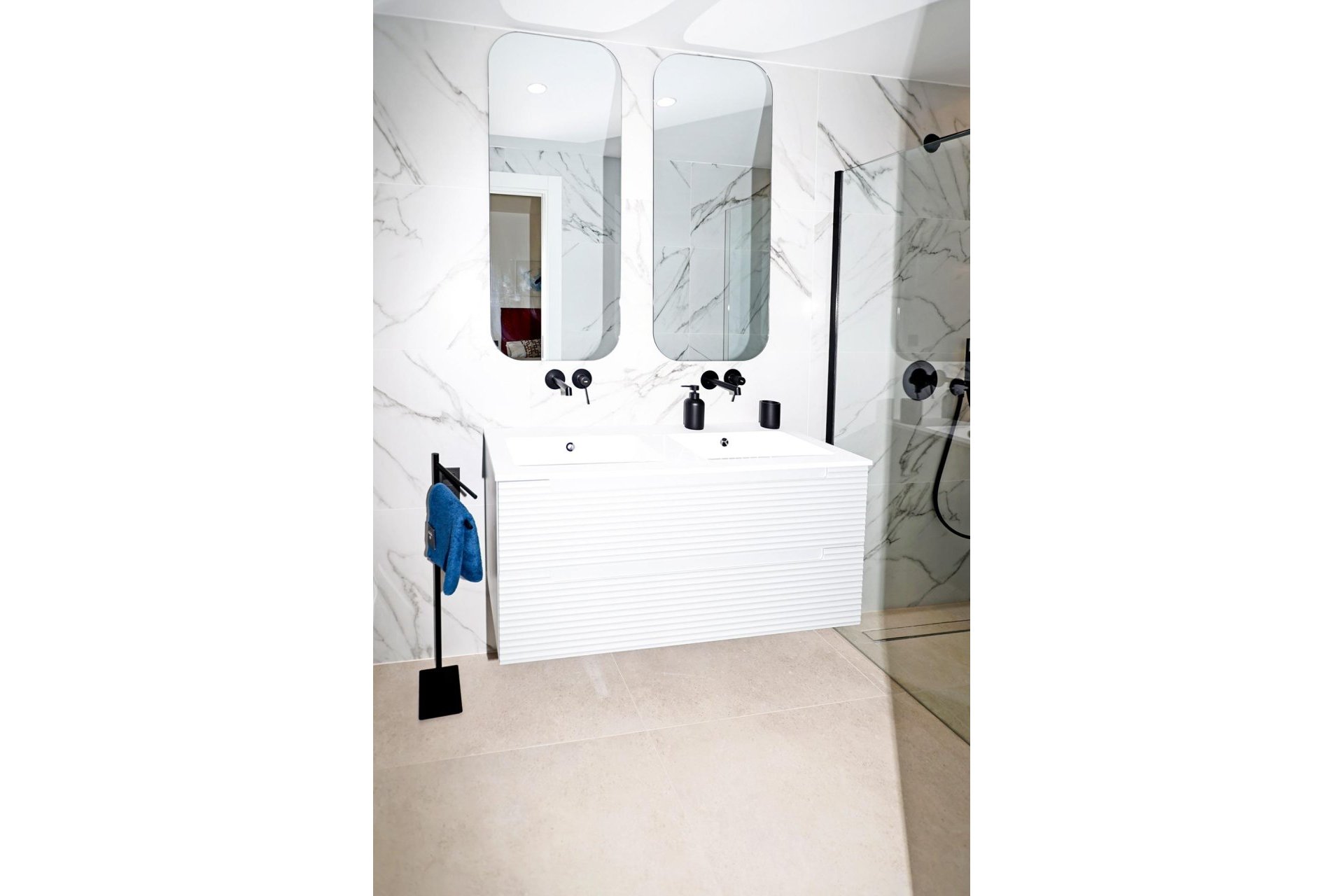 Neue Gebäude - Villa -
Molina De Segura - Urb. La Quinta